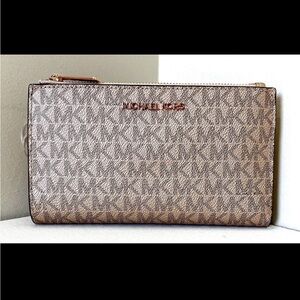 Michael Kors Jet Set Travel Double Zip Wallet – Rose Gold PVC